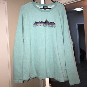 Patagonia thin crewneck